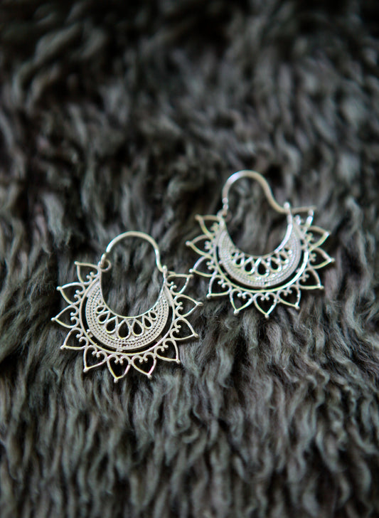 Full flower earrings hoops