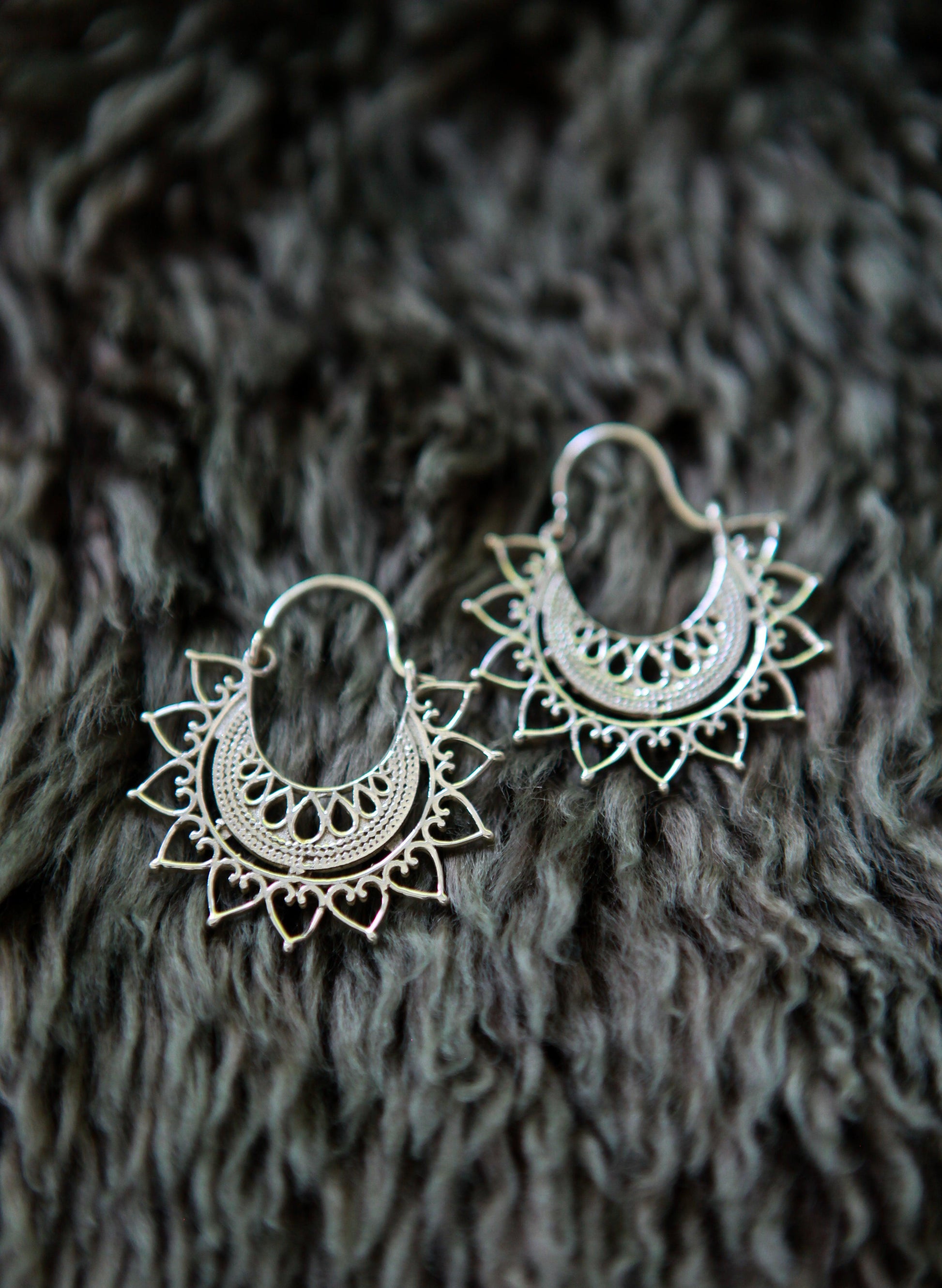  Full flower earrings hoops